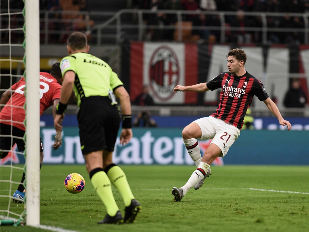 纷以精湛的 纷以精湛的